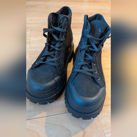 Windsor Smith Shoes - Windsor Smith Black Platform Boots